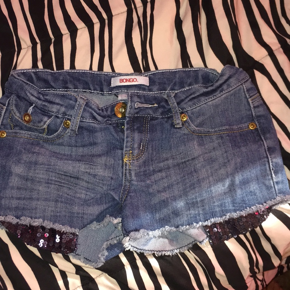Shorts - Picture 2 of 8